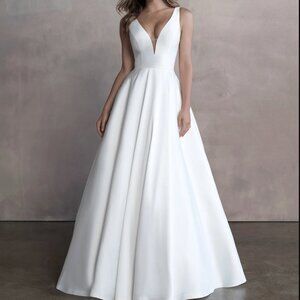 Allure 9813 Wedding Dress